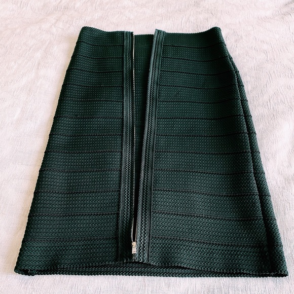 NEW! Zara Black High Waisted Zipper Pencil Skirt - Picture 10 of 16